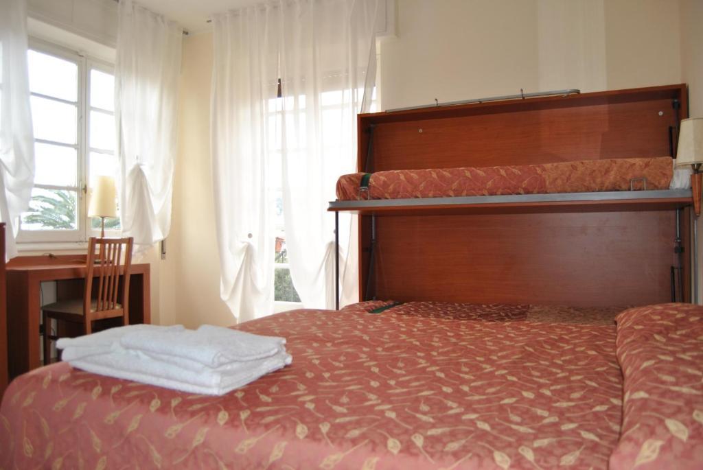 Hotel Mimosa Spotorno Bilik gambar